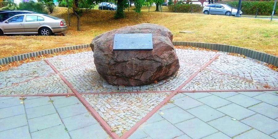 Kamień upamiętniający bydgoskich Żydów